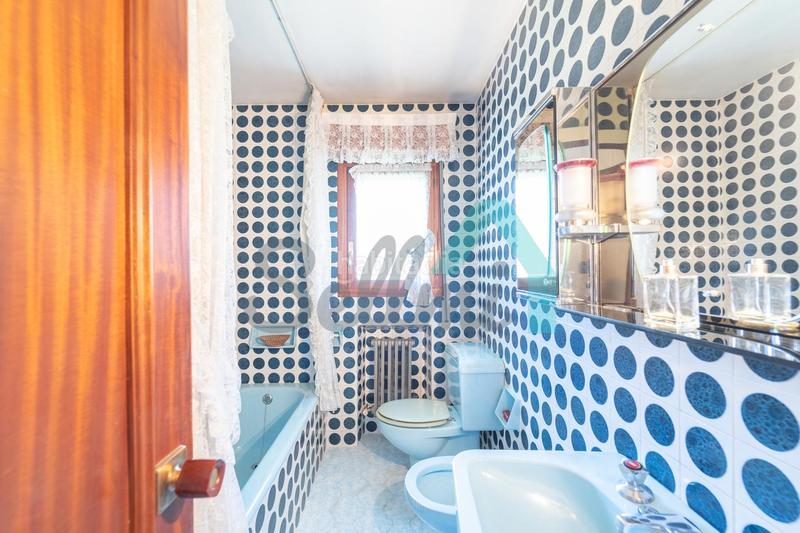 Foto d8b266c2-2360-4e6e-9127-b36ae526f756. Affitto casa con riscaldamento parcheggio in Ciudad Naranco - Prados de La Fuente Oviedo