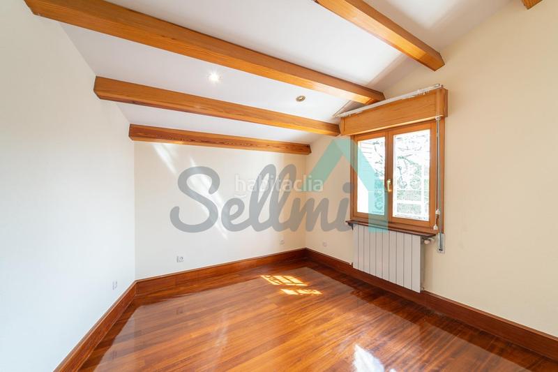 Foto 064756f2-e890-446b-8b9d-5ff626733e5d. Alquiler casa en Ciudad Naranco - Prados de La Fuente Oviedo