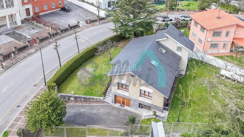 Foto 56110d5c-1d63-4e6c-8af6-41c3cc07f30b. Alquiler casa en Ciudad Naranco - Prados de La Fuente Oviedo