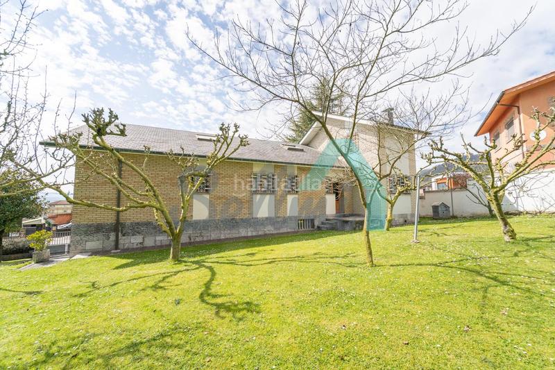 Foto 5d7940c9-95f9-43bd-9a88-f14a88c9a71d. Alquiler casa en Ciudad Naranco - Prados de La Fuente Oviedo