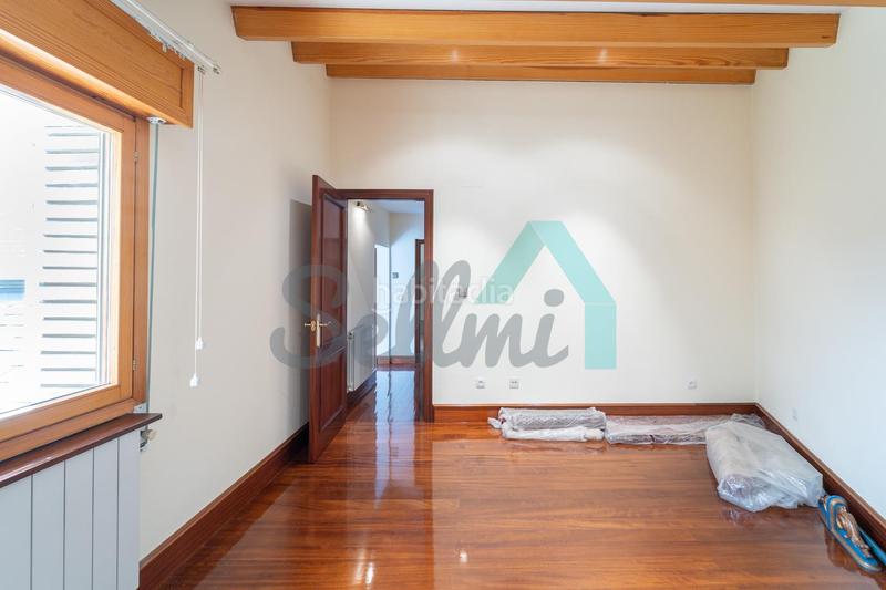 Foto 69437ebd-6dc8-4383-9665-58efb817fd30. Alquiler casa en Ciudad Naranco - Prados de La Fuente Oviedo