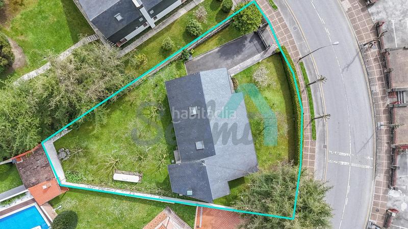 Foto b8fa582f-6f95-4fe2-995b-549cbd26a6ec. Alquiler casa en Ciudad Naranco - Prados de La Fuente Oviedo