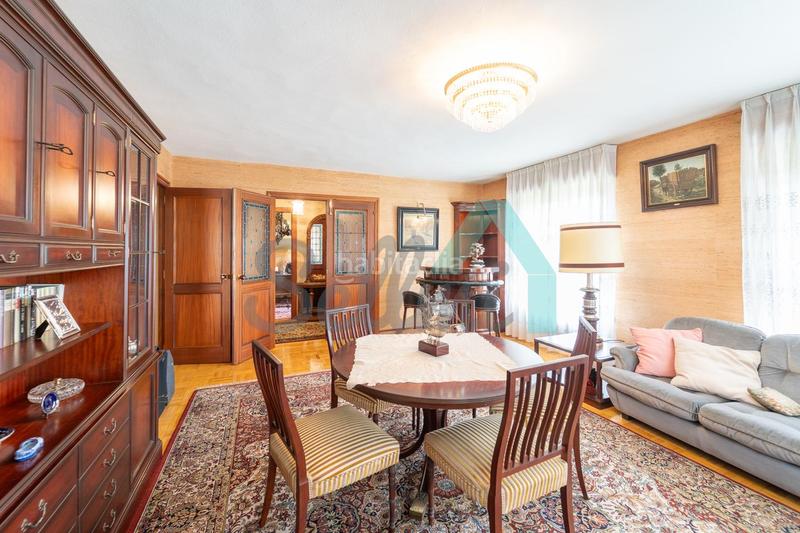 Foto dd419fa8-410c-4a74-bf85-2dd62a35684e. Alquiler casa en Ciudad Naranco - Prados de La Fuente Oviedo