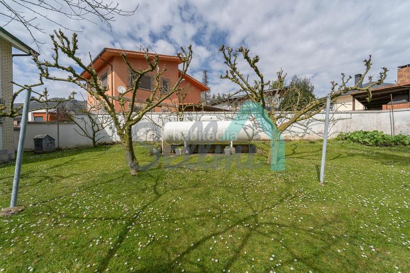 Foto 514d96db-cca7-4107-9679-52de4cce36fb. Miete haus mit heizung parking in Ciudad Naranco - Prados de La Fuente Oviedo