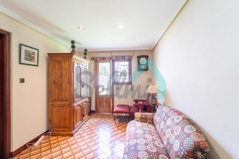 Foto 521e0c3d-b997-4389-a86f-9f4aa3395e58. Miete haus mit heizung parking in Ciudad Naranco - Prados de La Fuente Oviedo