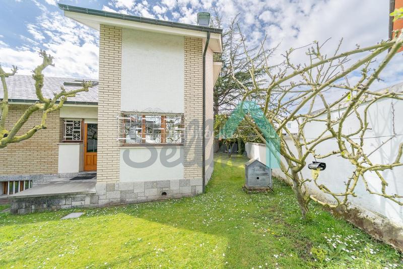 Foto 9b49e889-609e-46e3-b993-f913564d0e5c. Miete haus mit heizung parking in Ciudad Naranco - Prados de La Fuente Oviedo