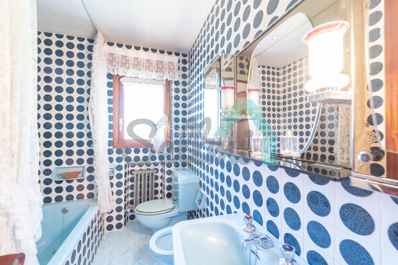 Foto f1afc9c9-0d22-4dac-8610-fa1761b62b7e. Miete haus mit heizung parking in Ciudad Naranco - Prados de La Fuente Oviedo