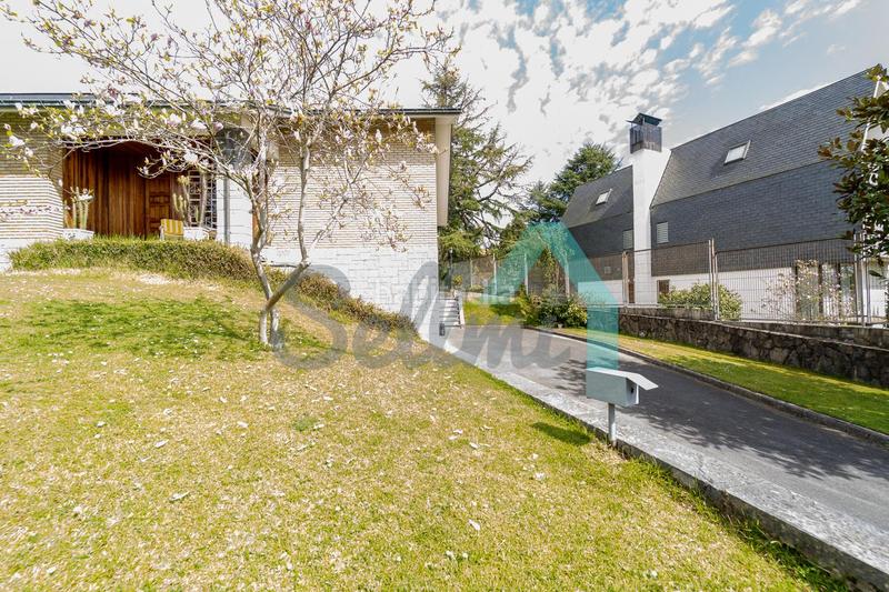 Foto 3aad03f0-8df4-48f0-b40b-e59c0bb98146. Location maison avec chauffage parking dans Ciudad Naranco - Prados de La Fuente Oviedo