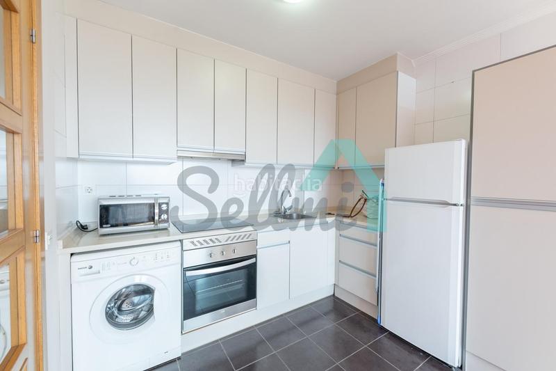 Foto 674c6a65-b383-480e-bbb1-4b4a70da4b65. Piso en Montecerrao Oviedo