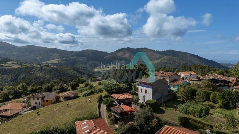 Foto 81597d27-1059-4df9-a4b7-51db21213c59. Casa con riscaldamento in Cudillero