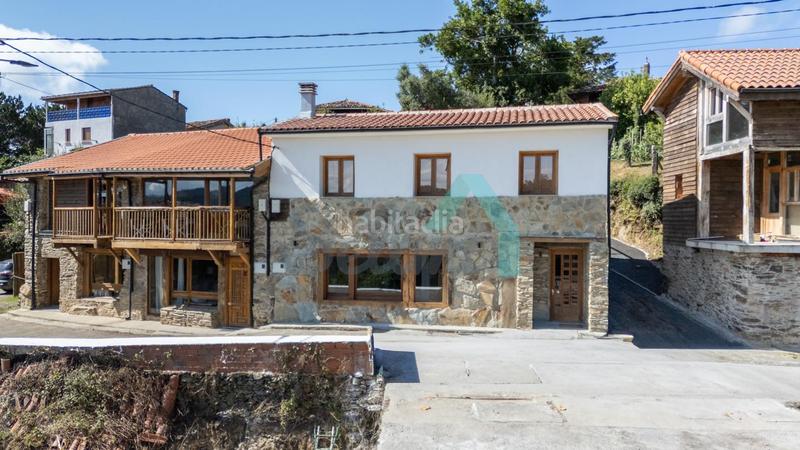 Foto e93c3dc3-642c-4f0c-bf9b-c9e8072e1d74. Casa con riscaldamento in Cudillero