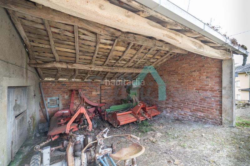 Foto 368fc9c6-43fe-4d93-afd4-8d2e71aba6c7. Casa aparellada amb calefacció a Valdés
