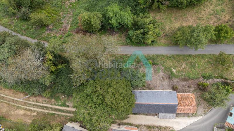 Foto 36eab4e1-ef7e-4a01-8506-e1ae8943620a. Casa aparellada amb calefacció a Valdés