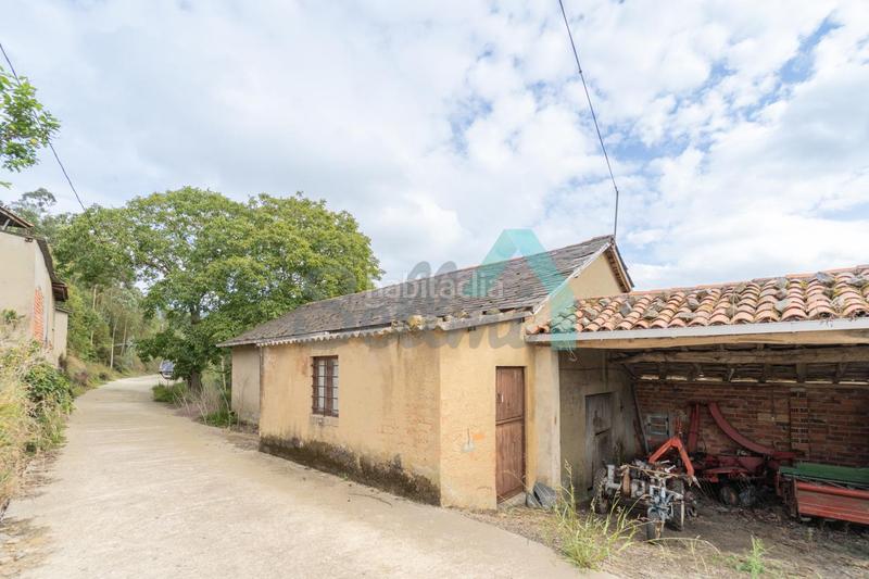 Foto 5ca6ffbe-aaca-44a8-b3b9-4d0d0f9b21d2. Casa aparellada amb calefacció a Valdés