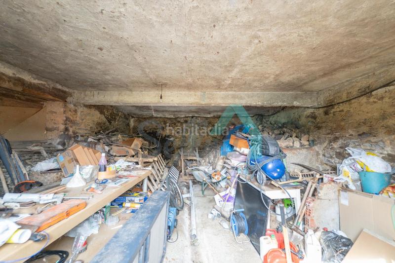 Foto 62fe69b4-6d1f-4e1e-89c0-60fb5c6ccefb. Casa aparellada amb calefacció a Valdés