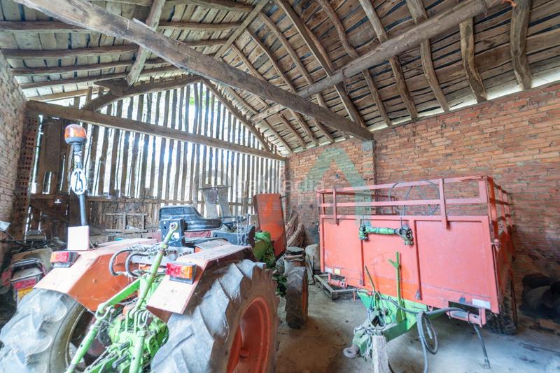 Foto de8070d9-1183-4315-b796-1b846b3fe8f5. Casa aparellada amb calefacció a Valdés