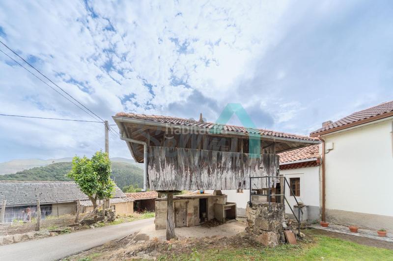 Foto 291762c7-b5e7-4dab-82be-cfe4ccc43847. Casa pareada en Valdés