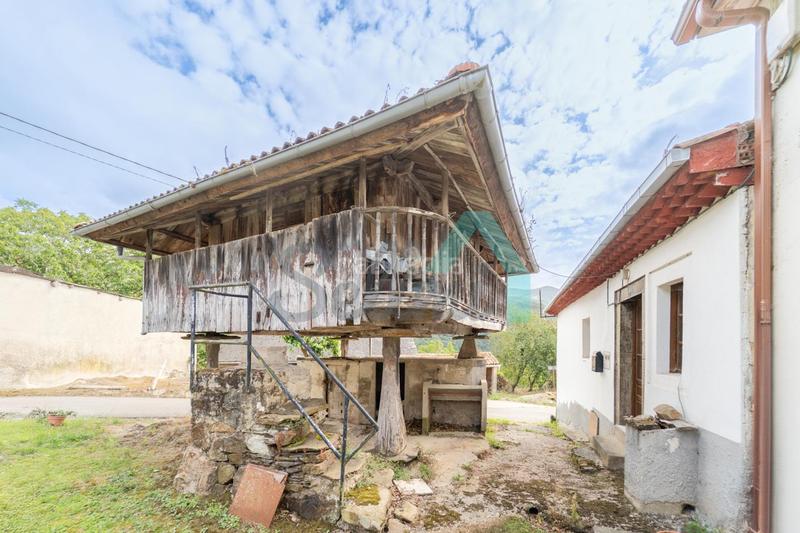 Foto 99c1160a-c78e-4de4-8356-286b3a6faa17. Casa pareada en Valdés