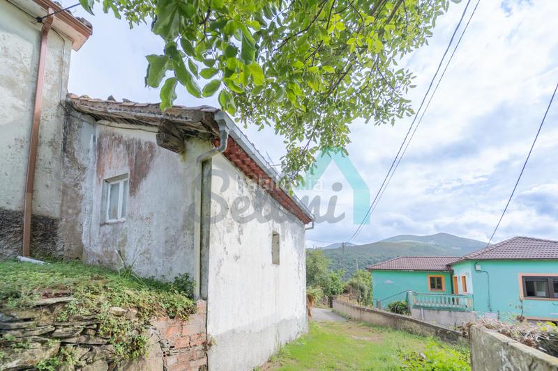 Foto a4c7df1f-e3e5-4f5a-943d-a89b67e7b687. Casa pareada en Valdés