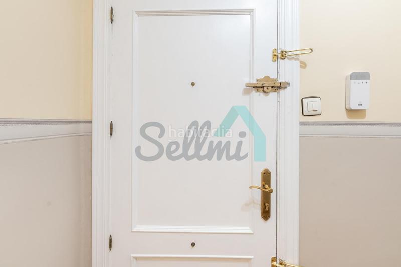 Foto 33ce7639-19cd-416a-a602-e984584513b0. Etagenwohnung mit heizung in Milán - Pumarín Oviedo