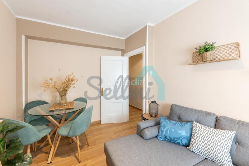 Foto 79a5bab7-2429-4188-8a49-7138c725e05d. Etagenwohnung mit heizung in Milán - Pumarín Oviedo