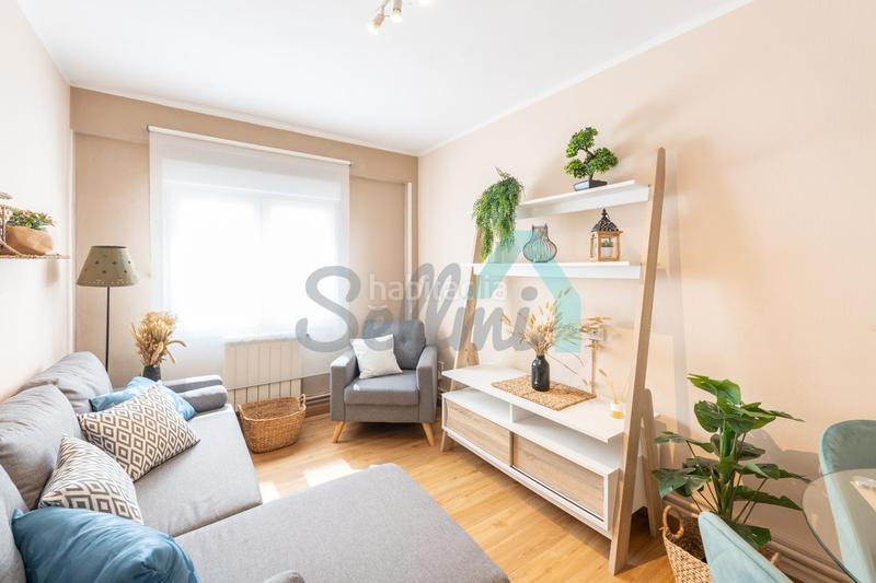 Foto b6683d29-eeeb-46c4-85cb-f3da4bd86a54. Etagenwohnung mit heizung in Milán - Pumarín Oviedo