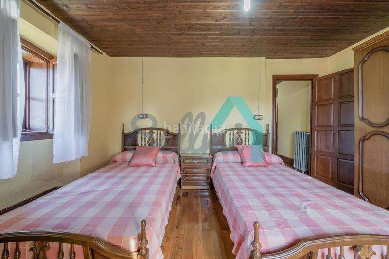 Foto 5acb2a56-8047-4bca-b38d-2214bd6201a2. Casa en Pravia