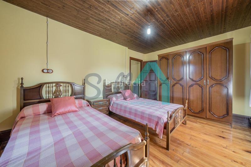 Foto 8d68b2d1-11ff-42af-8025-11407e844caf. Casa en Pravia