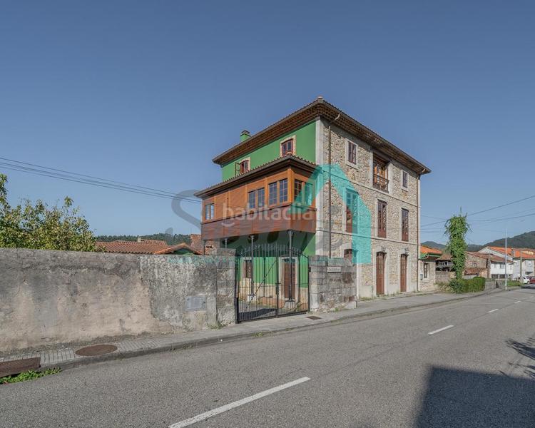 Foto bebeb1d6-e5ab-43bb-9b08-e8a5575afc80. Casa en Pravia