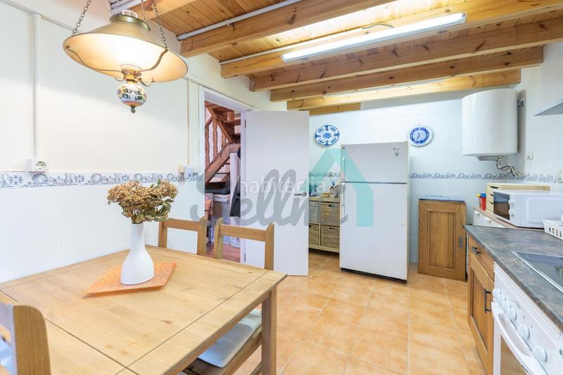 Foto 3a68de7a-c082-40dd-96f1-cfa2d714c788. Casa pareada en Proaza