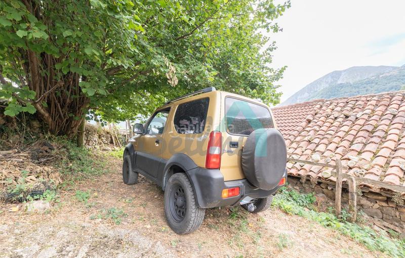 Foto 3edcae5f-c66f-41ef-9be8-1eee1963c6e1. Casa pareada en Proaza