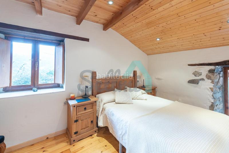 Foto 62e7cd02-3bb5-439f-aa03-822a7ae667c7. Casa pareada en Proaza