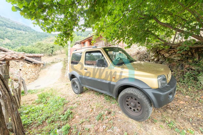 Foto a4f5c5ee-8ec6-4d40-9e82-9d7f89536dbf. Casa pareada en Proaza