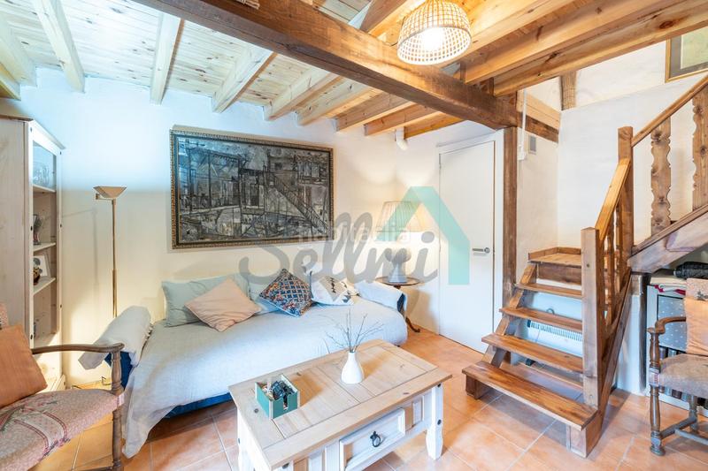 Foto b1df93ce-c86e-4e64-81cb-d7cdd621312f. Casa pareada en Proaza