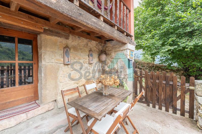 Foto e36424e5-2722-42a0-a7ec-77dbd72ac9a7. Casa pareada en Proaza