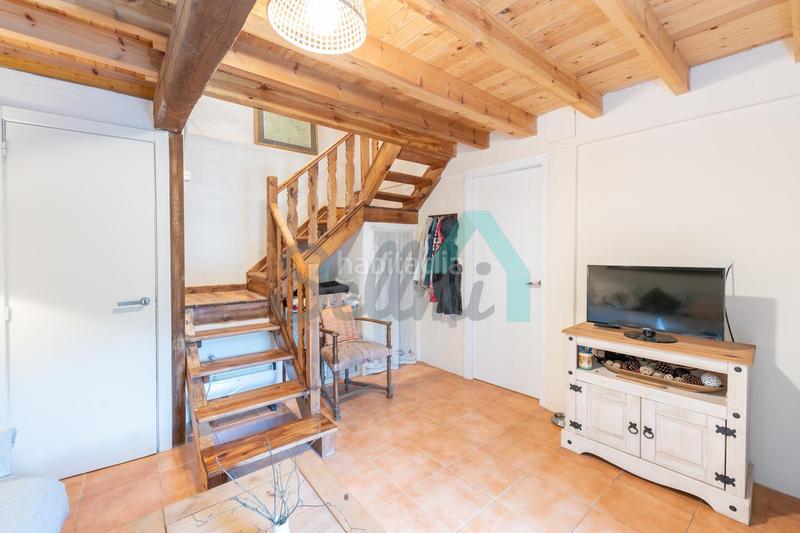 Foto fdbc1030-f1c2-4927-8e68-f6d8181e18c2. Casa pareada en Proaza