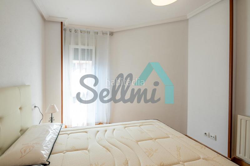 Foto 0f7c31b2-0a0d-40ab-b948-ea6cc6de13dc. Affitto appartamento con riscaldamento in Vallobín Oviedo
