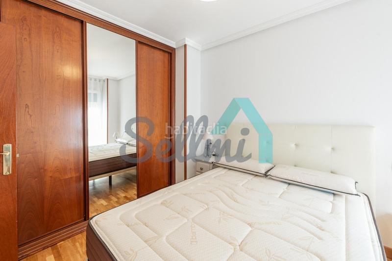 Foto 0be8d2c6-e845-493f-a164-bf541b60534b. Alquiler piso en Vallobín Oviedo
