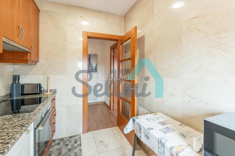 Foto b7b98bff-c593-4021-8a96-792444766970. Location appartement avec chauffage dans Centro Avilés