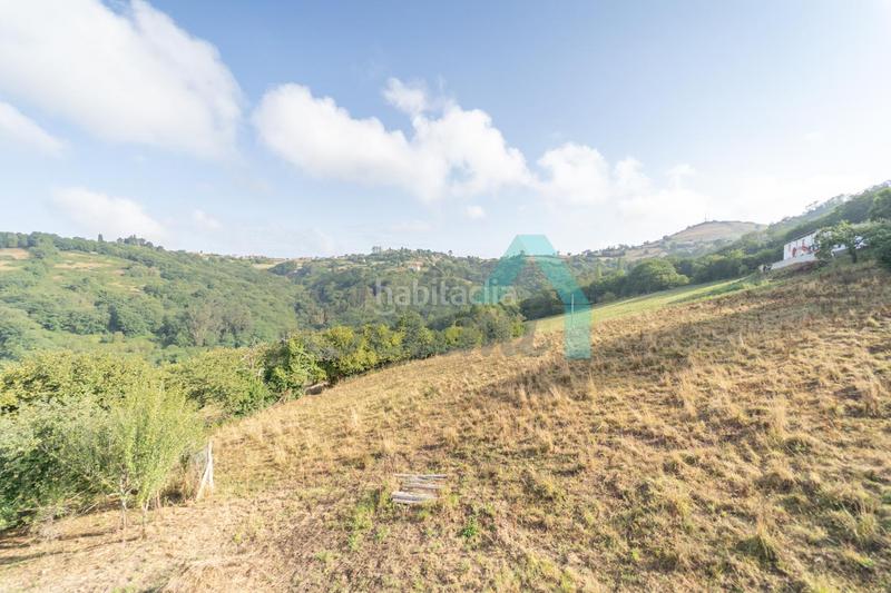 Foto 1040bfc9-772e-4b3d-98e0-eec85820fa08. Casa amb calefacció aparcament a Parroquias Sur - La Manjoya Oviedo