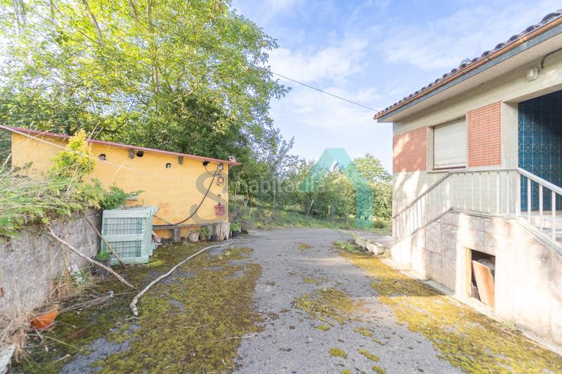 Foto 180cf4e4-c80f-423d-b0b7-c1532c6d7bf6. Casa amb calefacció aparcament a Parroquias Sur - La Manjoya Oviedo