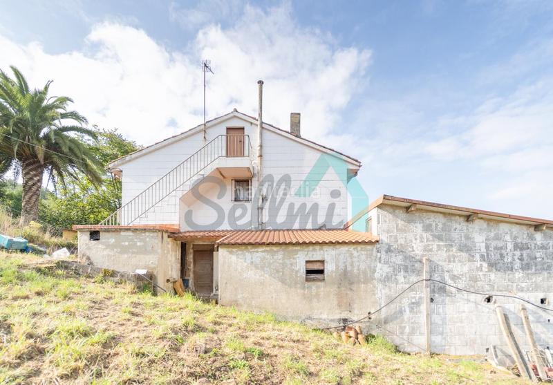 Foto 2720b100-755c-4ae1-8b3c-b6590d650cac. Casa amb calefacció aparcament a Parroquias Sur - La Manjoya Oviedo