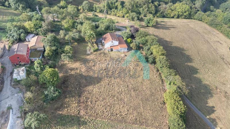 Foto 7e94588b-9071-459b-baff-13ab6fe735ec. Casa amb calefacció aparcament a Parroquias Sur - La Manjoya Oviedo