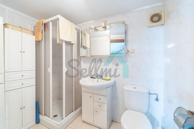 Foto 932e5e54-6293-4585-bdbb-0f4df2038f73. Casa amb calefacció aparcament a Parroquias Sur - La Manjoya Oviedo