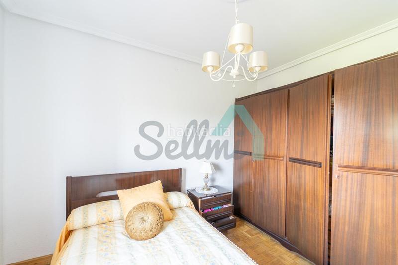 Foto cc554fa5-4a2f-4296-971b-a4afb0577b4d. Casa amb calefacció aparcament a Parroquias Sur - La Manjoya Oviedo