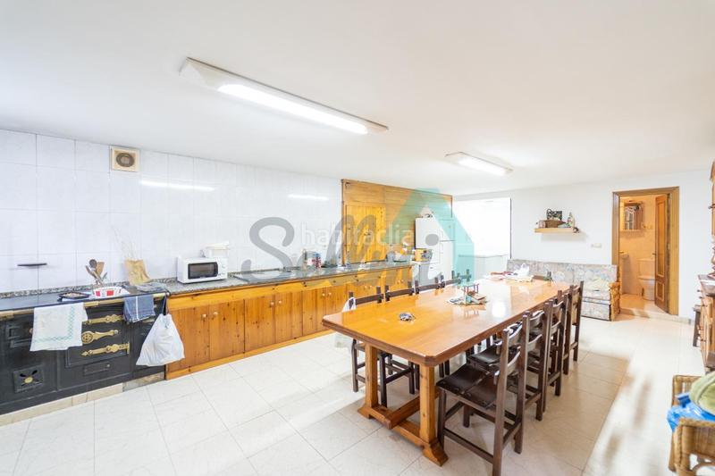 Foto d4811d38-1443-475e-bcfb-bf60ca076485. Casa amb calefacció aparcament a Parroquias Sur - La Manjoya Oviedo