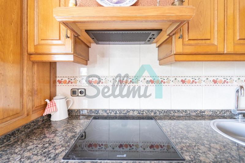 Foto 579d9266-8780-4c0a-8573-b3fdd6238029. House with heating parking in Parroquias Sur - La Manjoya Oviedo