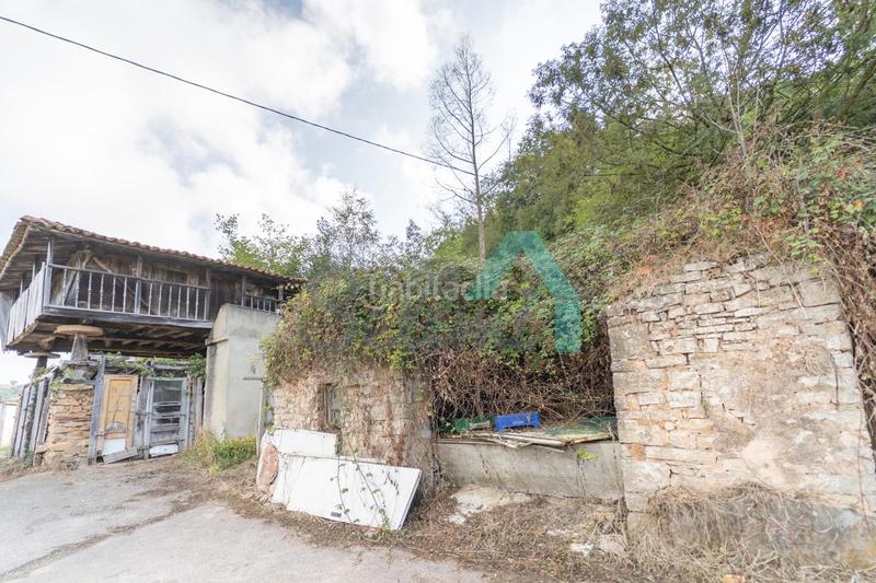 Foto dd89175f-9864-4415-9535-a4ed8144ced8. House with heating parking in Parroquias Sur - La Manjoya Oviedo