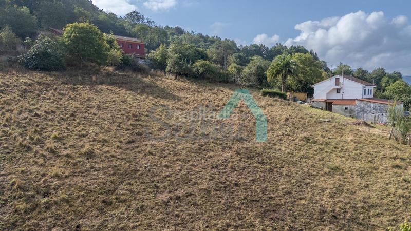 Foto 3005f164-ce43-48cd-90f4-8bfffe0e21a0. Maison avec chauffage parking dans Parroquias Sur - La Manjoya Oviedo