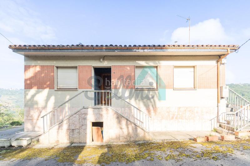 Foto 4c1e3b3d-3a37-462a-a879-e3f94b548296. Maison avec chauffage parking dans Parroquias Sur - La Manjoya Oviedo